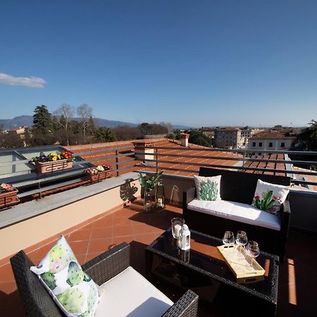 Rooftop Delight With Terrace Lucca Esterno foto