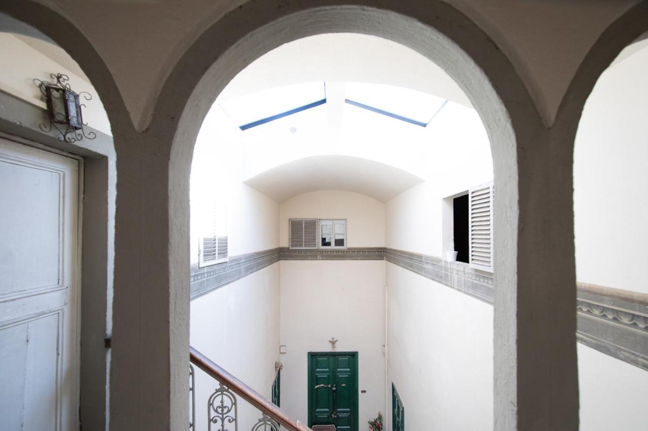 Rooftop Delight With Terrace Lucca Esterno foto
