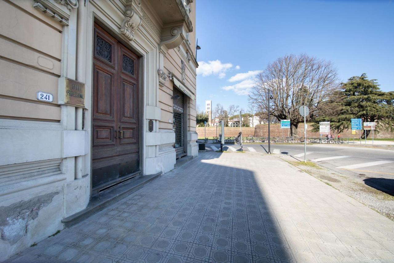 Rooftop Delight With Terrace Lucca Esterno foto